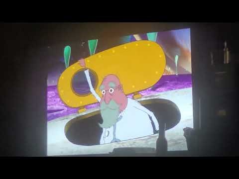 Courage the cowardly dog clip: Evil Vet vs Space Dogs/Evil Vet Death