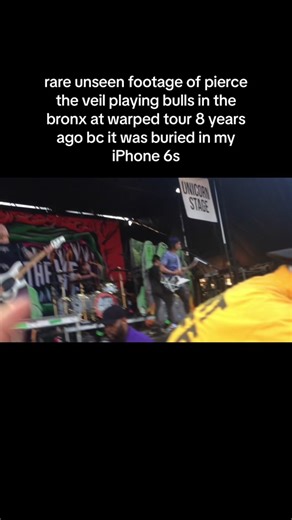 Rare Unseen Footage of Pierce the Veil Performing Bulls in the Bronx at Warped Tour 8 Years Ago