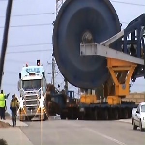 1.7M views · 222 reactions | Extremely Dangerous Truck Oversize Load And Incredible Heavy Haulage Machines! | Magic World | Facebook