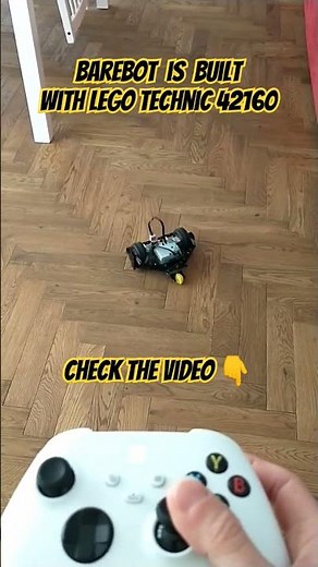 I Built a Moving Robot With LEGO Technic and a Game Controller!