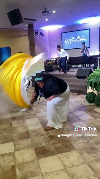 Lord Drop Your Glory In This Place! #foryou #fyp #fypシ #daughtersofissachar #propheticmovement