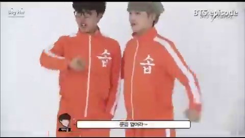 This iconic clip actually goes all the way back to 2016, from the behind-the-scenes “Episode” of BTS’ HYYH On Stage: Epilogue photoshoot 🎬This was the birth of SOPE-ME 😭 a hilarious “unit debut” by Hobi and Yoongi where they ditched their usual rap-heavy image and leaned fully into a comedic, trot-inspired concept. From powerful performers to a chaotic vocal duo just for laughs… the range??And those orange tracksuits weren’t random either—they’re a nod to that classic K-variety/K-drama trope f