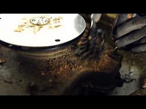 HUSQVARNA AUTOMOWER® REGELBUNDEN RENGÖRING