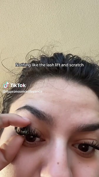 Ultimate Guide to Cluster Lashes for DIY Lovers