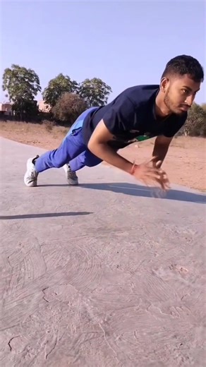 Short & Punchy: "Stronger every rep. 😤"#PushupChallenge2026#youtubeshorts #trending #fyp