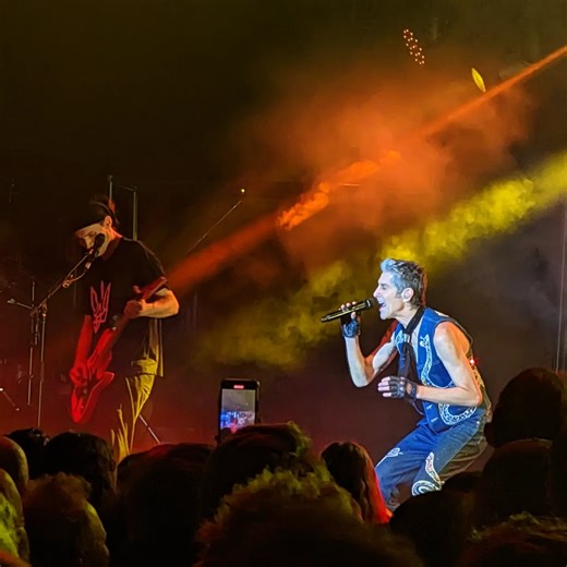 Jane’s Addiction Apologise for On Stage Brawl