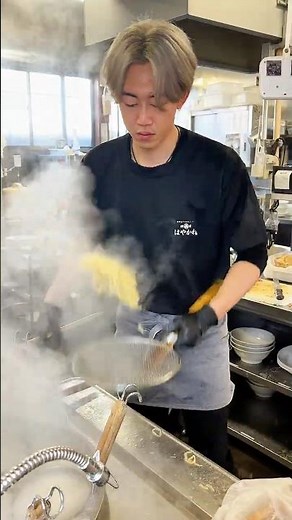 【佐野ラーメン】青竹手打ちの弾力が別格…醤油の旨味が染みる一杯