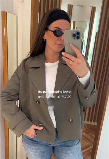 Spring Specials: VMCHLOEMIA Jacket Available Now!