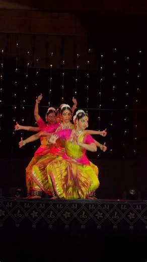 The third and final night of Yaksha culminated with Bharatanatyam, as Sankhya Dance Company by Vaibhav Aarekar captivated audiences with their spellbinding artistry. #ishamahashivratri2026 | Isha Foundation