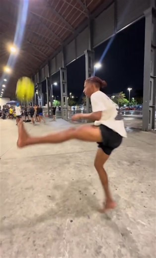 Master Your Football Skills with Freestyle Techniques