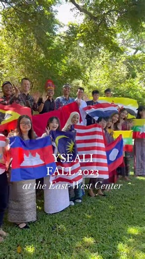 East-West Center is excited to welcome the Young Southeast Asian Leadership Initiative @yseali_official Academic Fellowship on Environmental Issues Fall 2023 Cohort! The Fall 2023 fellows from across Southeast Asia will live and study at the East-West Center and University of Hawai’i, before traveling to the University of California Berkeley and Washington, DC. The program includes a five-week experiential academic program with lectures, panels, seminar discussions, competitions, debates, and si