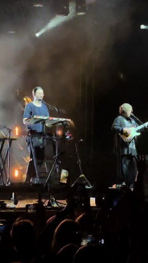 alt-J Live Performance of 'Breezeblocks' in Warszawa