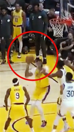 LAKERS vs WARRIORS: WAIT… WHAT JUST HAPPENED?! #nbablitz #basketball #nba #hoops #nbanation # nba2k