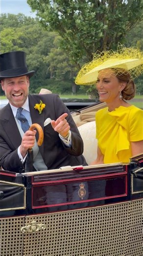 Prince William Delights Crowds With Football Banter Ahead of Royal Ascot ⚽️ 🎩
