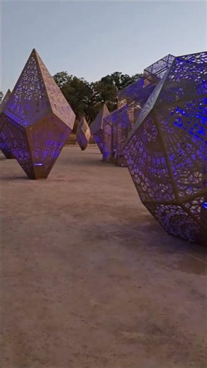 When the sun sets is when the magic appears at Sensorio in Paso Robles #sensorio #lights