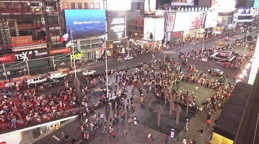 タイムズスクエア ライブカメラ/アメリカ ニュヨーク