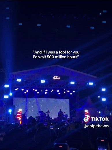 Makna Lagu 'Alexandra' oleh Reality Club