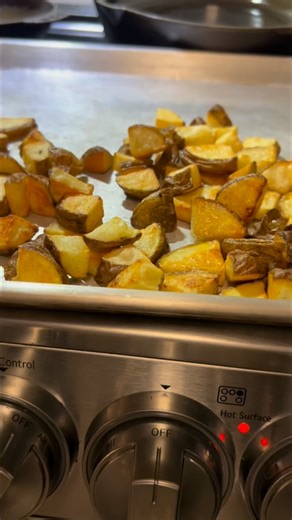 Abby • Cultivating Roots on Instagram: "Fermented potatoes = elite crisp 🥔✨ This one extra step creates the most satisfying crunch! How to ferment: • Pack cubed potatoes or fries into a jar • Make a 2% brine: 1 tsp fine sea salt (~5g) per 1 cup water • Pour brine over potatoes • Tap the jar/use a chopstick to release air bubbles • Add a weight + airlock • Ferment 3 days at room temp Before roasting: • Drain, rinse, and dry very well • Toss with oil + seasonings (skip salt for now) Roast: • Spre