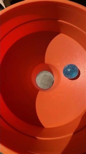 A fun outdoor marble run! ☆ A surprisingly satisfying video. Vol. 1