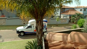 "Oh Schucks, it's The Courier Guy behind the box" #Wewouldlovetohandleyourpackage | The Courier Guy