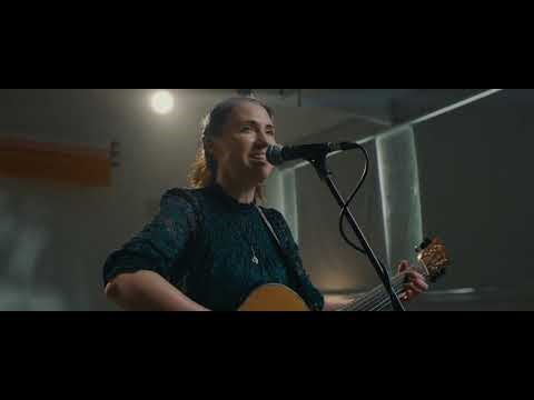 These Lines by Becky Syson - Live Session for (Momentum Sessions) #originalsong #livemusic