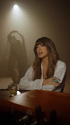 Ella Langley - Choosin' Texas: Lyrics and Translation