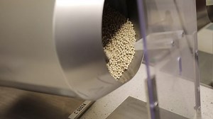 Production of solid mineral fertilizers