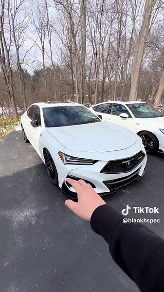 Replying to @P.Dubs the tlx wins all day for me but the integra type s rear is gorgeous #tlxtypes #bmwm4 #nsxtypes #mufflerdelete #straightpiped