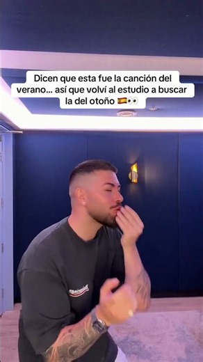 Dicen que esta canción fue la del verano, yo ya tengo la del otoño #parati #shorts #fyp #merengue