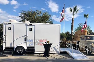 [Hot Item] 2 1 Ada Restroom Trailer Handicap Toilet Trailer Luxury Disabled Bathroom