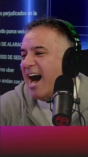 Pelao Rodrigo responds to his buddy with jokes - making a fool of himself
