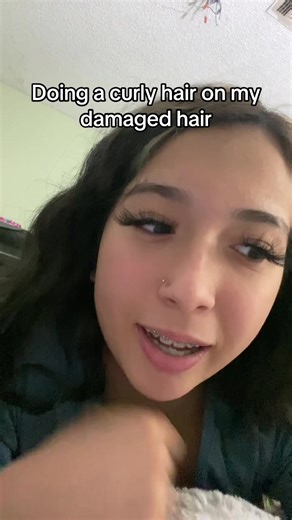 Doing a curly hair routine on my damaged hair😳 #real #damagedhair #curlyhairroutine #funny #wavyhair
