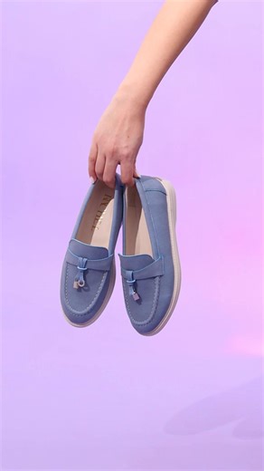 🌟 Nouvelle Collection 2025 🌟 Mocassins femme Élégance, Confort & Tendance 👞 Ajoutez une touche de fraîcheur à vos looks avec nos mocassins tendances 💃 5 Couleurs disponibles 👞 Pointures 36-37- 38 - 39 - 40 - 41 ✔ Confort quotidien ✔ Design moderne et raffiné ✔ Semelle légère & résistante Soyez parmi les premières à adopter la nouvelle collection 👉 Commandez maintenant & complétez vos looks avec style | Rachel