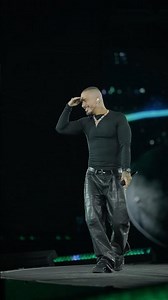 Pal agua que esta haciendo caloor 💦🔥 #ryancastro