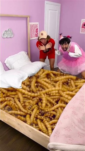 Lava Worms Unleashed!🔥 Discover My Fiery Secret!🪱