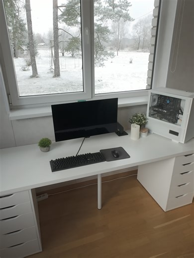 so lazy but gotta keep working #minimal #techtok #xyzabc #setup #viral