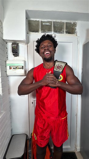 Tu tombes enfin sur un voleur chez toi 😭😭