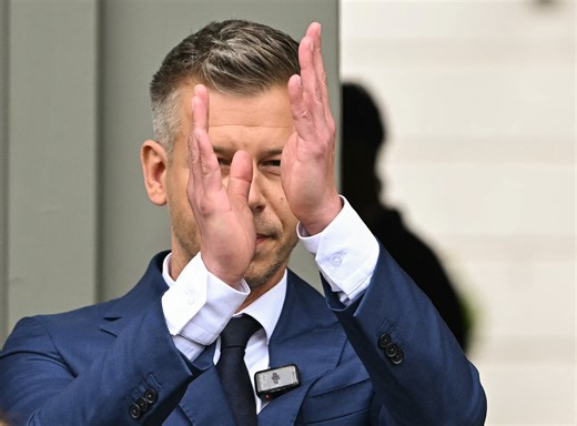 Hungary’s new PM takes aim at EU with tough border policy