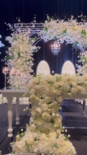 Simplicity, sophistication, and a sprinkle of magic💗✨ #decoration #gta #eventinspiration #floralelegance #events #weddingvibes #dreamy #weddingvibes❤️❤️ #weddingday #flowers #eventperfection