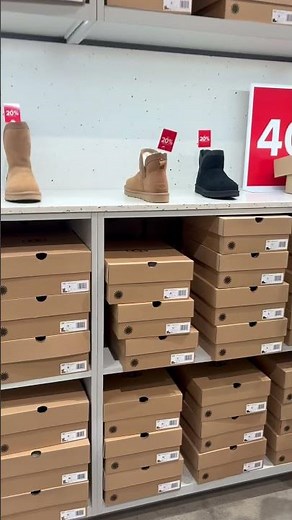 Calling All… This is your sign to check out the UGG outlet store! #ugg #uggseason #fallfashion #fall