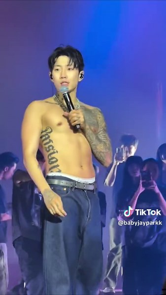 Jay Park Live Performance Highlights - Serenades and Body Rolls