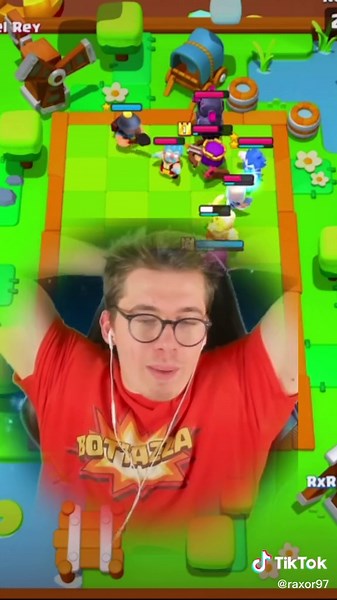 Clash Mini: Strategy Gameplay Featuring Unique Characters