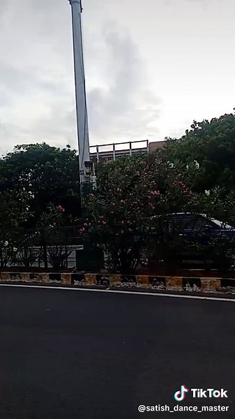 $atish (@satish_dance_master)’s videos with Ninthalle Ninthukolle (From