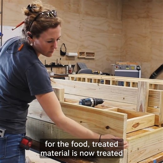 2M views · 6.4K reactions | How to Build a Fenced-in Raised Planter Box Garden  | Wilker Do's | Facebook