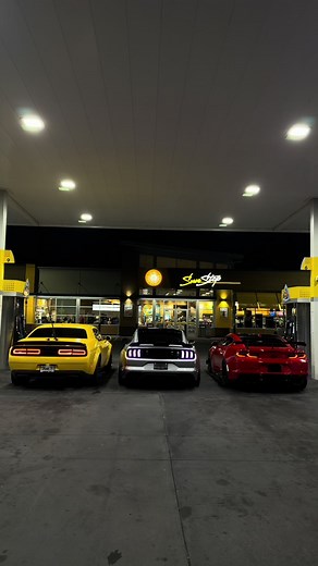 American Trio: Camaro, Hellcat, Mustang Showdown