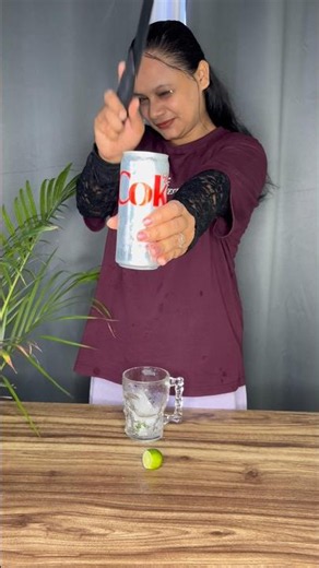 Best Way To Drink DIET COKE + Lemon + Ice Cubes 🥤🍋 | Refreshing Summer Drink #shorts #dietcoke