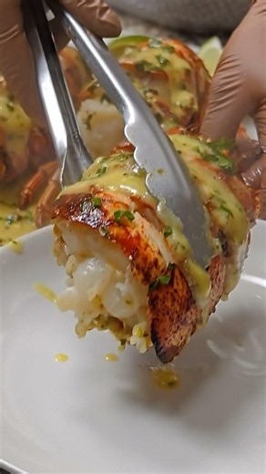 🦞🧄🧈 Garlic Butter Lobster Tails