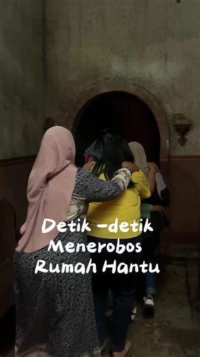 Pengalaman Menyeramkan di Rumah Hantu Gamplong Studio