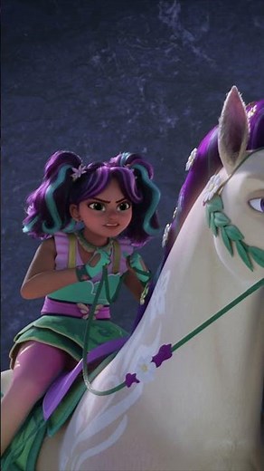 Stop that Magic Theif! | Unicorn Academy | Enchanted Winter