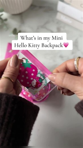Cute Mini Hello Kitty Backpack Unboxing! 🍓💗